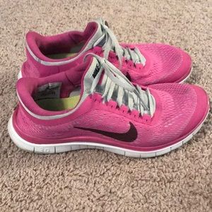 LAST CALL Nike Frees